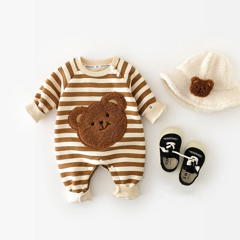 Macacão Listrado Ursinho: Conforto e Fofura para Seu Bebê! 🌟🐻